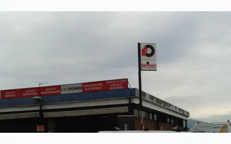Foto dell'officina Eurogomme S.r.l. - Driver Center Pirelli Sesto Fiorentino