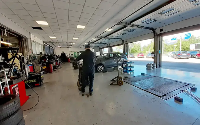 Foto dell'officina Euromaster BR Pneumatici - Thiene