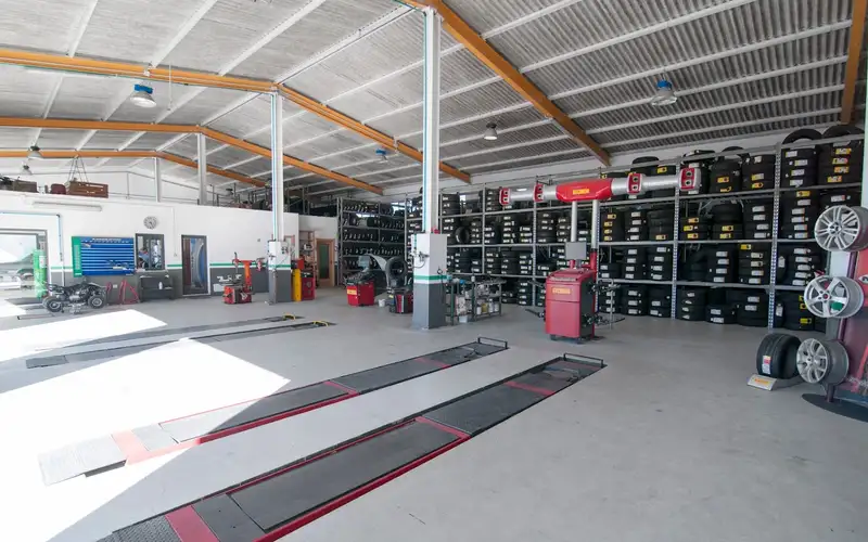 Foto dell'officina Euromaster Co. Py. Tire