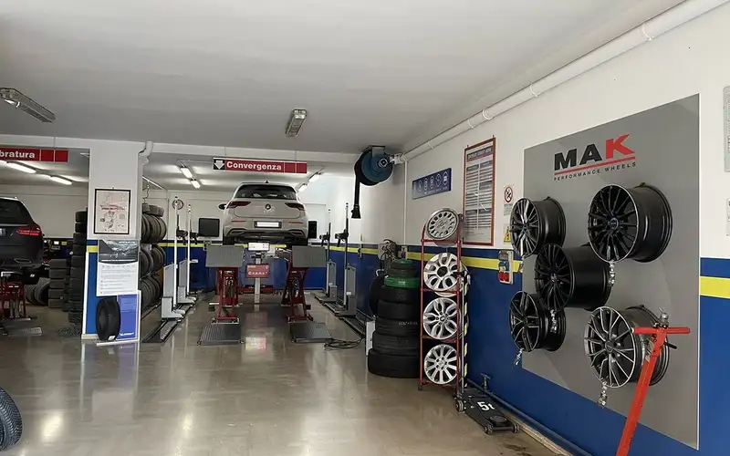 Foto dell'officina Euromaster F.lli Colasuonno