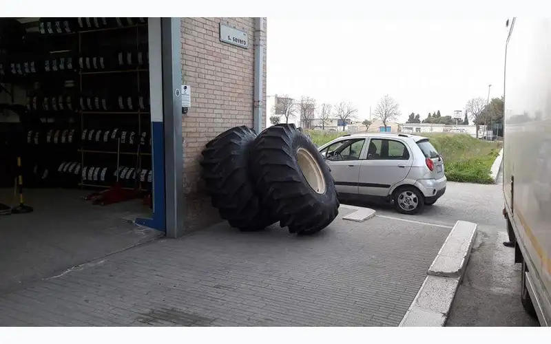 Foto dell'officina Fania Pneus Center