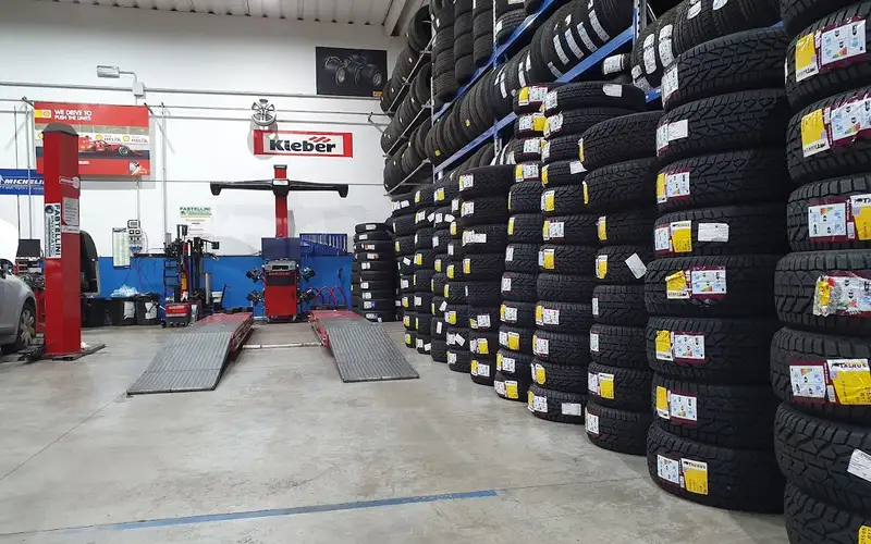 Foto dell'officina Fastellini Tires S.n.c.