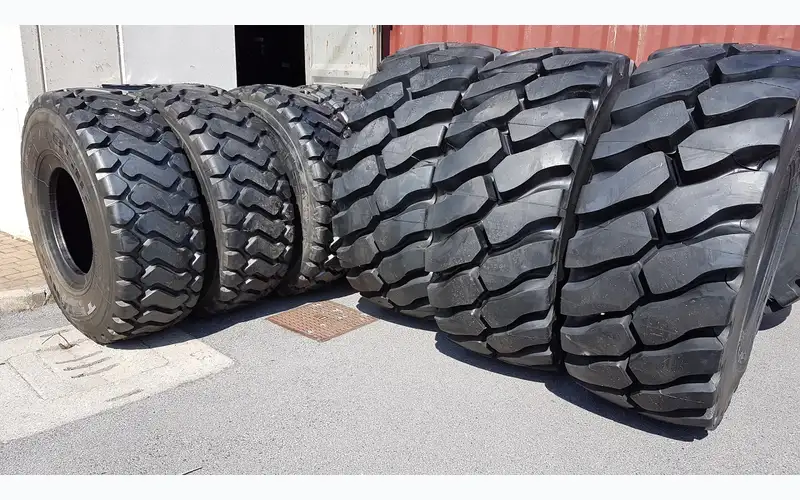 Foto dell'officina Fi.Ff Tires Figline Vegliaturo