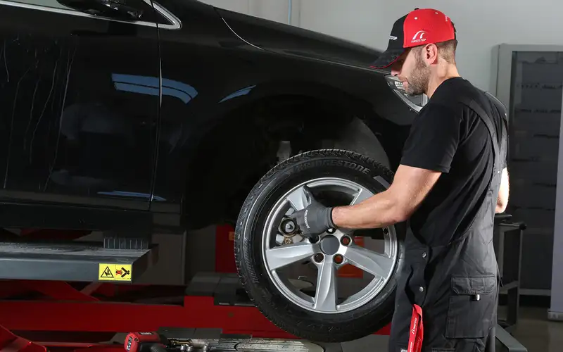 Foto dell'officina First Stop Clemente Gomme