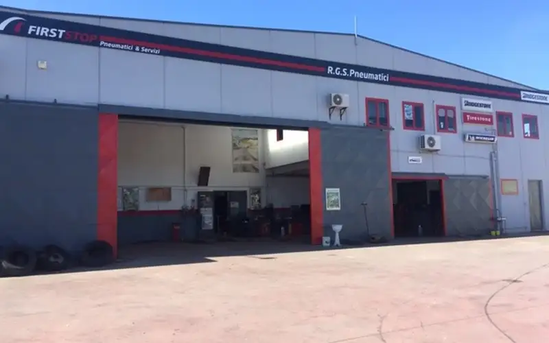 Foto dell'officina First Stop R.G.S. Pneumatici