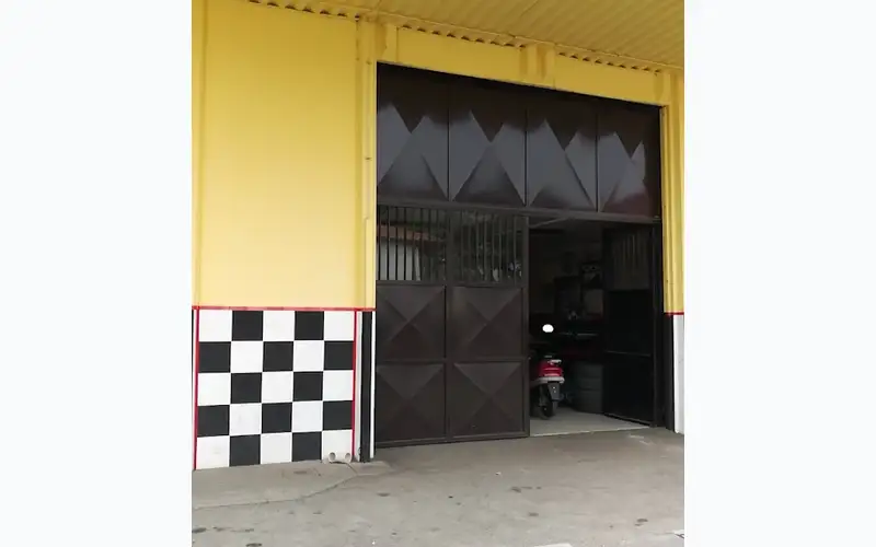 Foto dell'officina Focaia Gomme S.n.c.