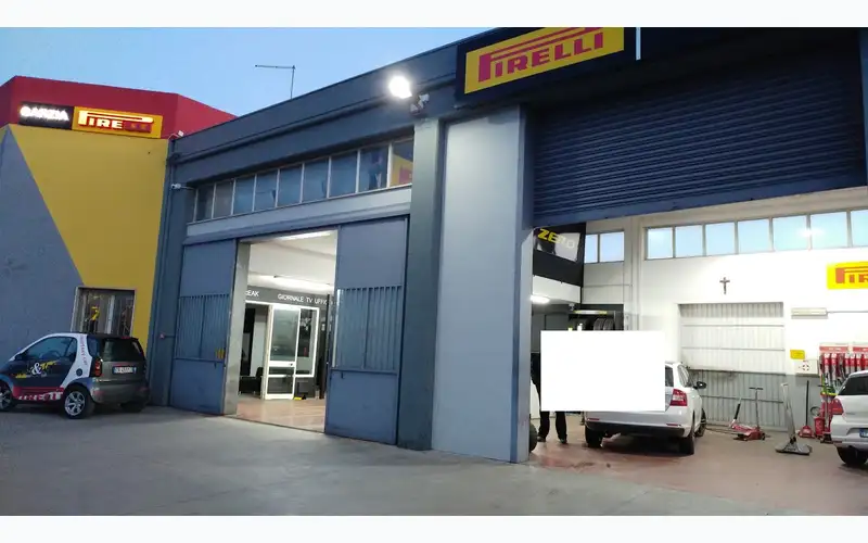 Foto dell'officina Fratelli Garzia S.r.l.