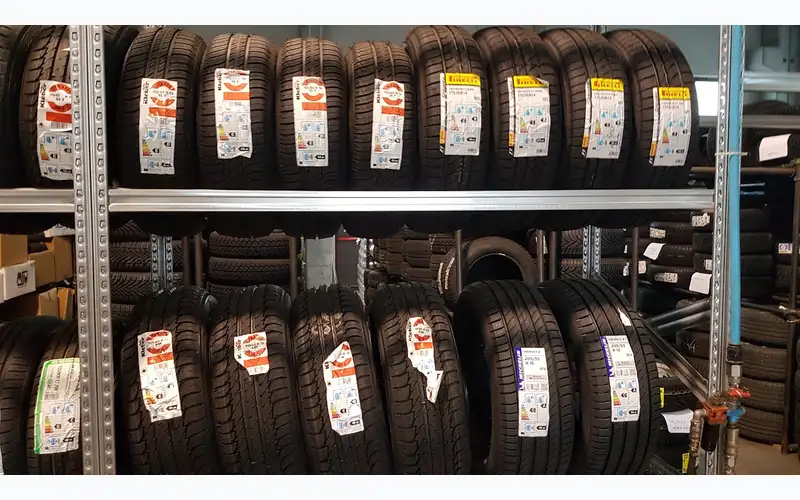 Foto dell'officina Fratelli Russo