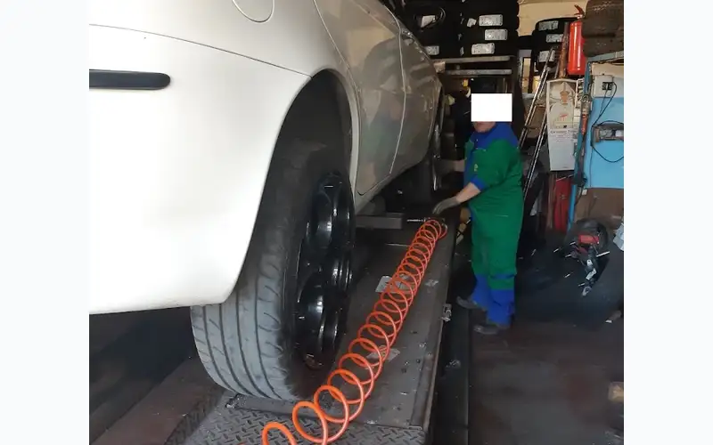 Foto dell'officina Gerardi Canio