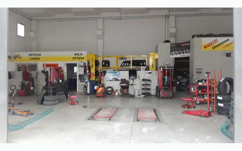 Foto dell'officina Giovannini Dario Gomme