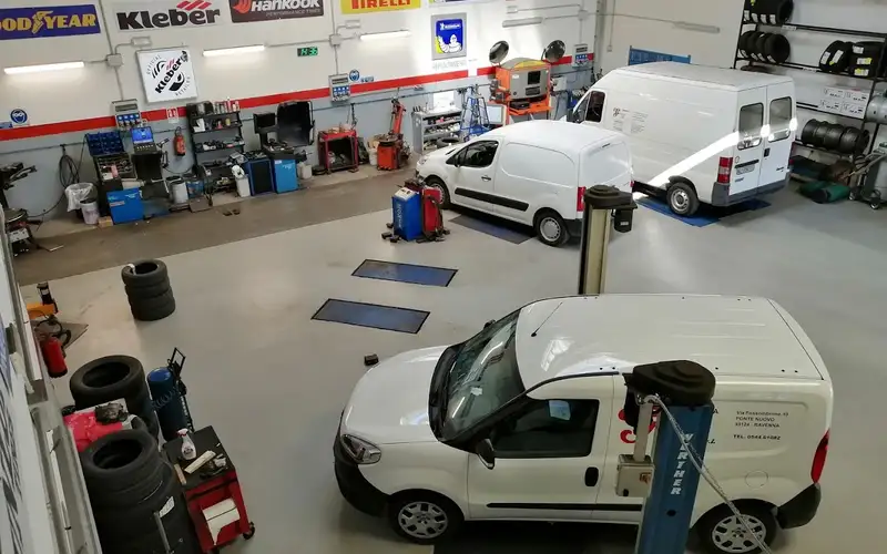 Foto dell'officina Golinucci & C. S.r.l.