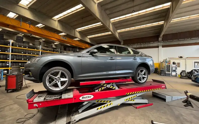 Foto dell'officina Gomme Service - Sassuolo