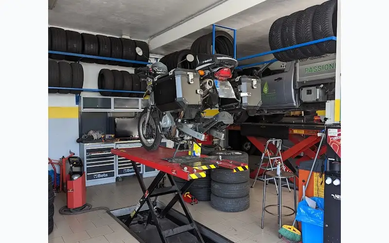 Foto dell'officina Gommista Apollonio