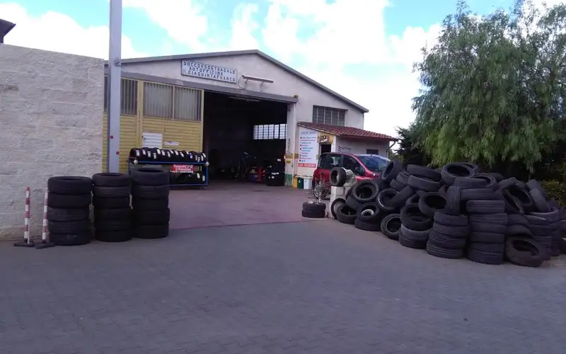 Foto dell'officina Gommista Franco Giaquinta