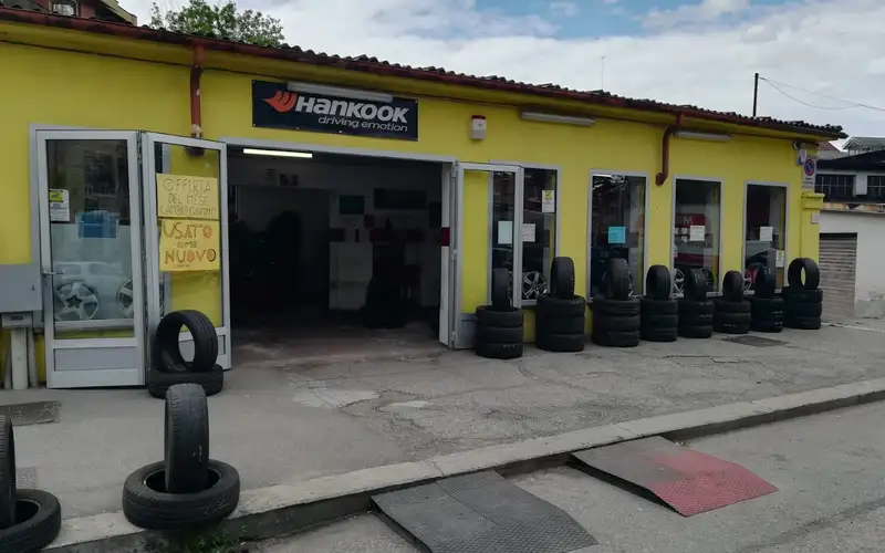 Foto dell'officina Gommista Scuderia Siciliano