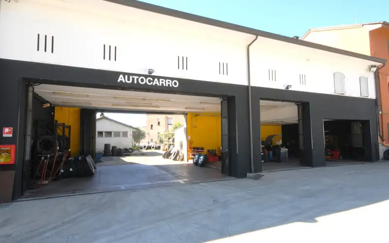 Foto dell'officina Greco Gomme Racing S.r.l.