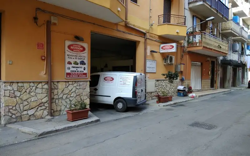 Foto dell'officina Guagliardo Giuseppe E La Barbera Gianfranco