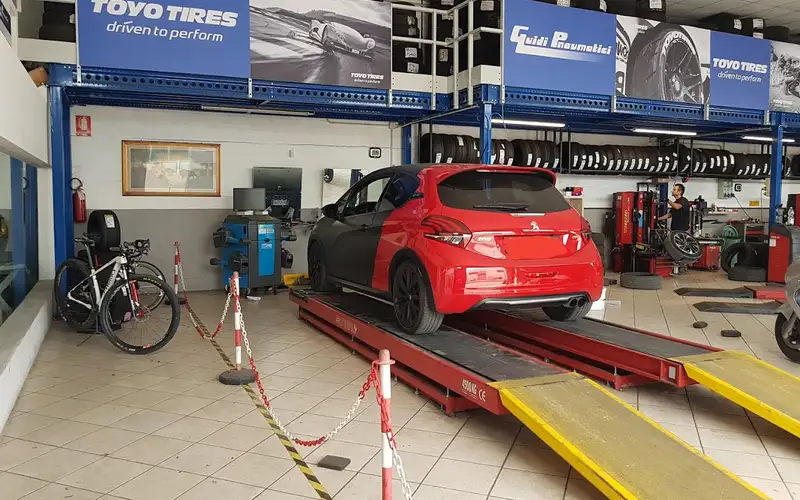 Foto dell'officina Guidi Pneumatici