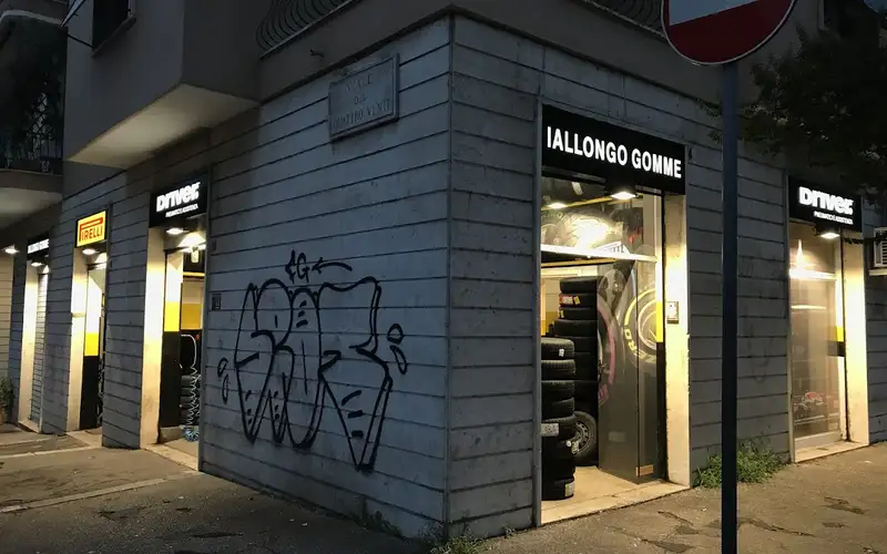 Foto dell'officina Iallongo Gomme