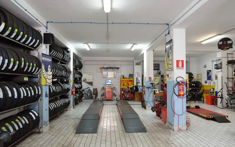 Foto dell'officina Il Punto Gomme