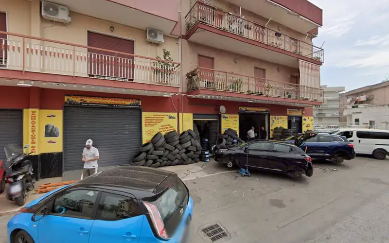 Foto dell'officina Ingrosso E Montaggio Pneumatici
