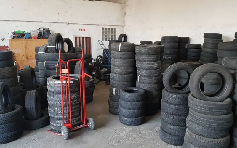 Foto dell'officina La Regina Delle Gomme