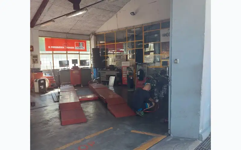 Foto dell'officina Labriola Aldo Pneumatici