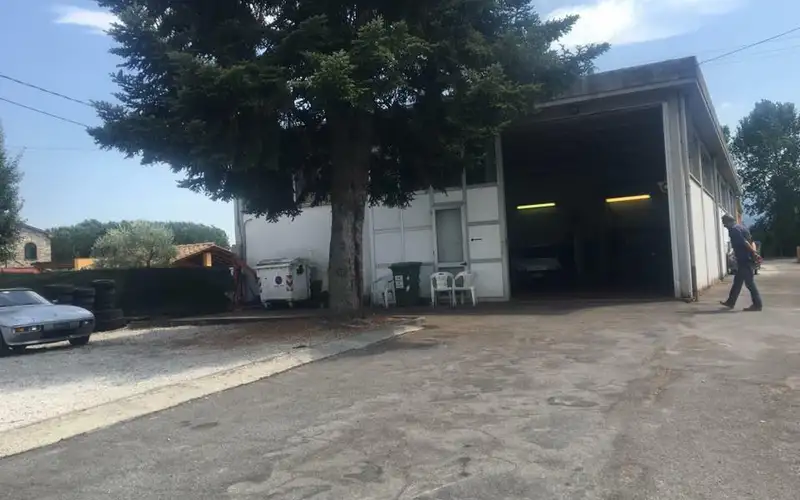 Foto dell'officina Lazzarini Gomme - Capannori