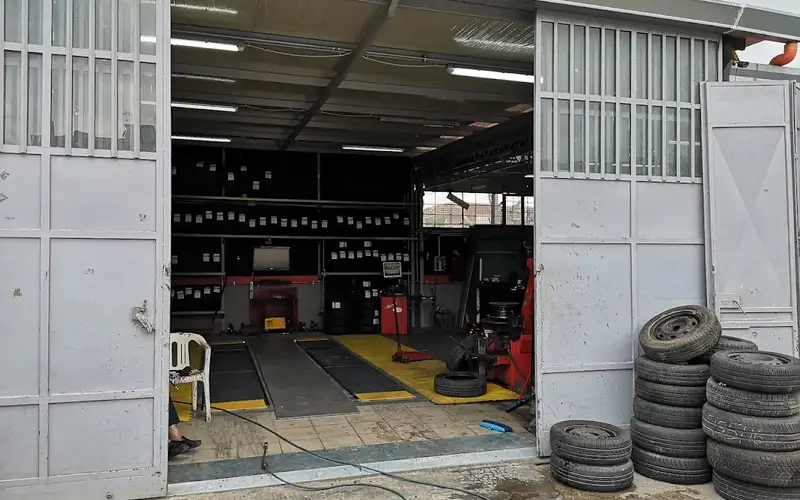 Foto dell'officina Liccardo Gomme