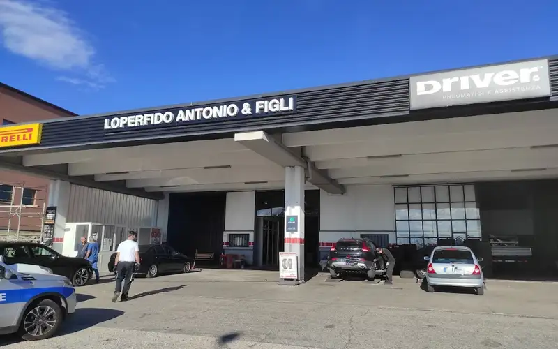 Foto dell'officina Loperfido Gomme