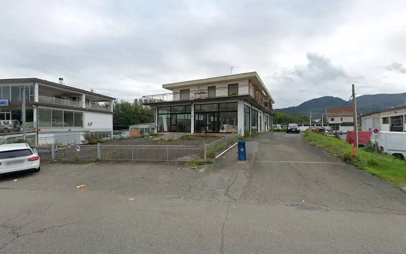 Foto dell'officina Lunigiana Gomme