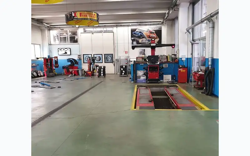 Foto dell'officina Marchesini Pneumatici S.r.l.