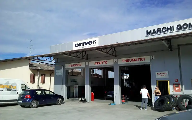 Foto dell'officina Marchi Gomme S.n.c.