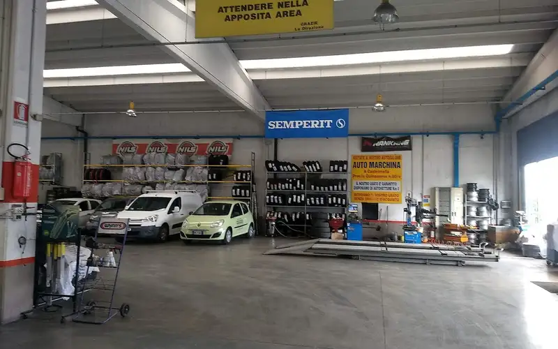 Foto dell'officina Marchina Roberto Car Repair Center Revisions