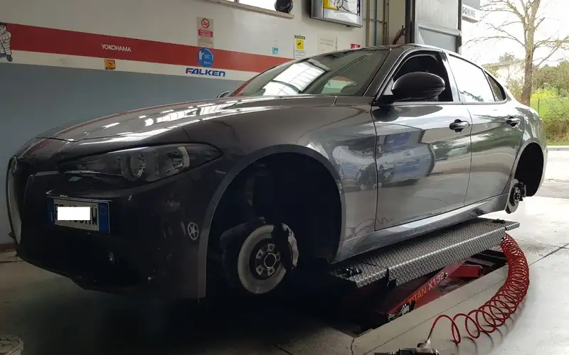 Foto dell'officina Mario Gomme