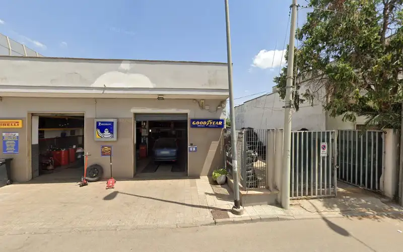 Foto dell'officina Martino Antonio