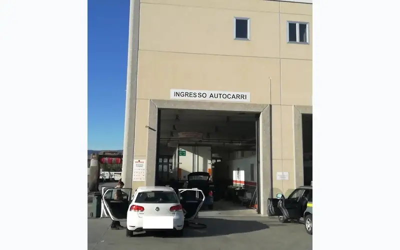 Foto dell'officina Mastria Gomme S.r.l.