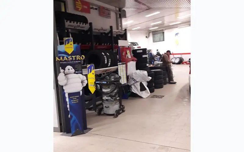 Foto dell'officina Mauro Gomme - Stradella