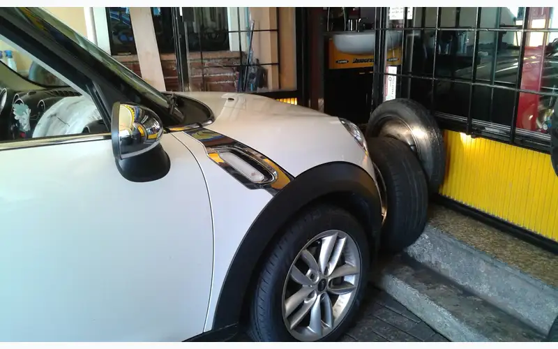 Foto dell'officina Max Pneus Di Massimo Neggia