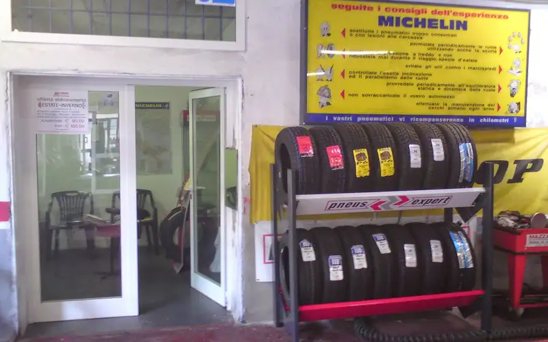 Foto dell'officina Mazzi Gomme