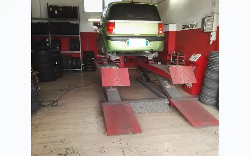 Foto dell'officina Mc Gomme Roma