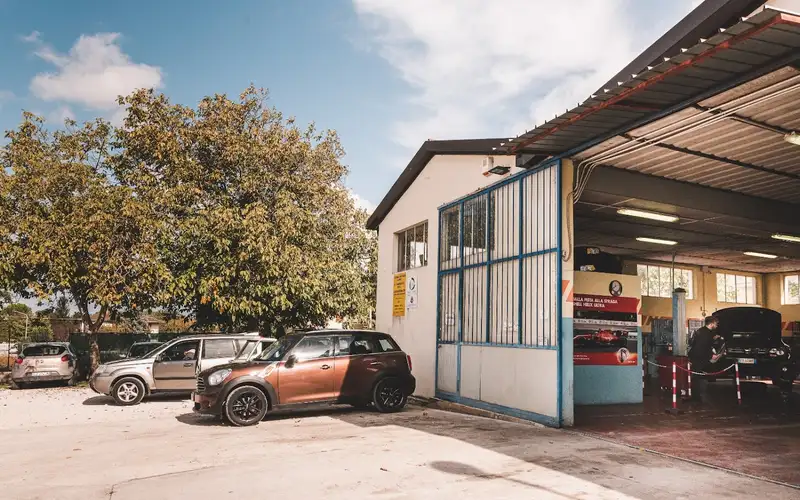 Foto dell'officina M.E.G.