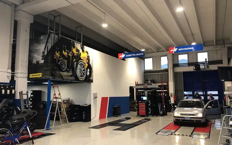 Foto dell'officina Mestrina Goodyear Dunlop Tires Super Service