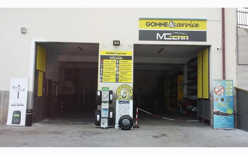 Foto dell'officina Mg Car Gomme