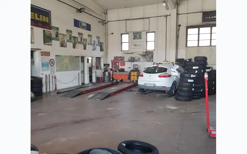 Foto dell'officina M.G. Gomme