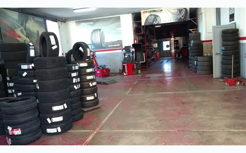 Foto dell'officina Mingolla Pneumatici Di Lorenzo Mingolla