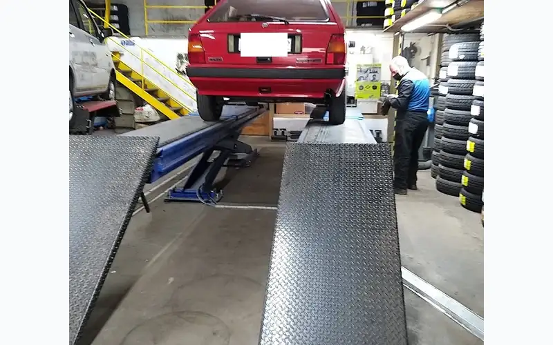 Foto dell'officina Mirko Gomme