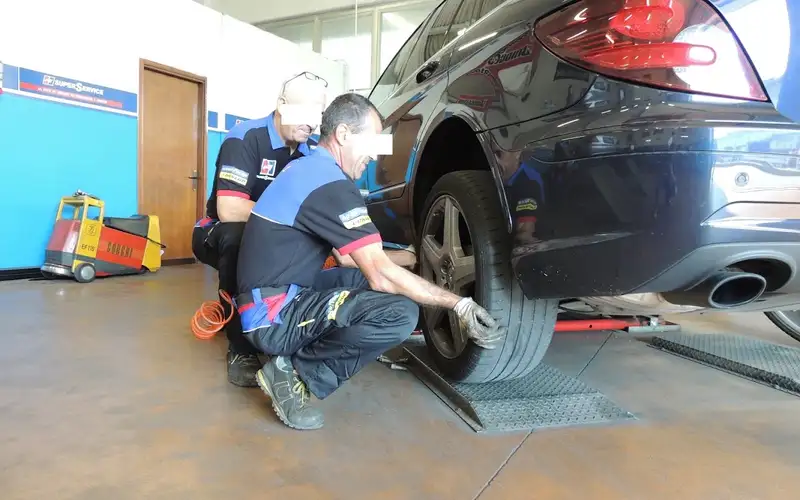 Foto dell'officina Momesso Centro Servizi S.a.s.