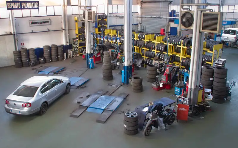 Foto dell'officina Mondoauto S.r.l.