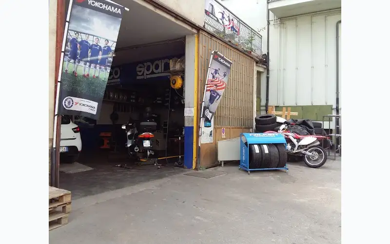 Foto dell'officina M.P. Gomme di Mattia Proglio & C.s.a.s.